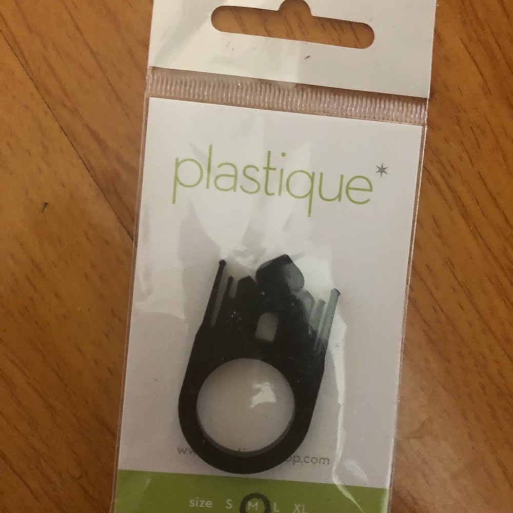 🐧PLASTIQUE TAJ MAHAL RING🐧 - Picture 5 of 7